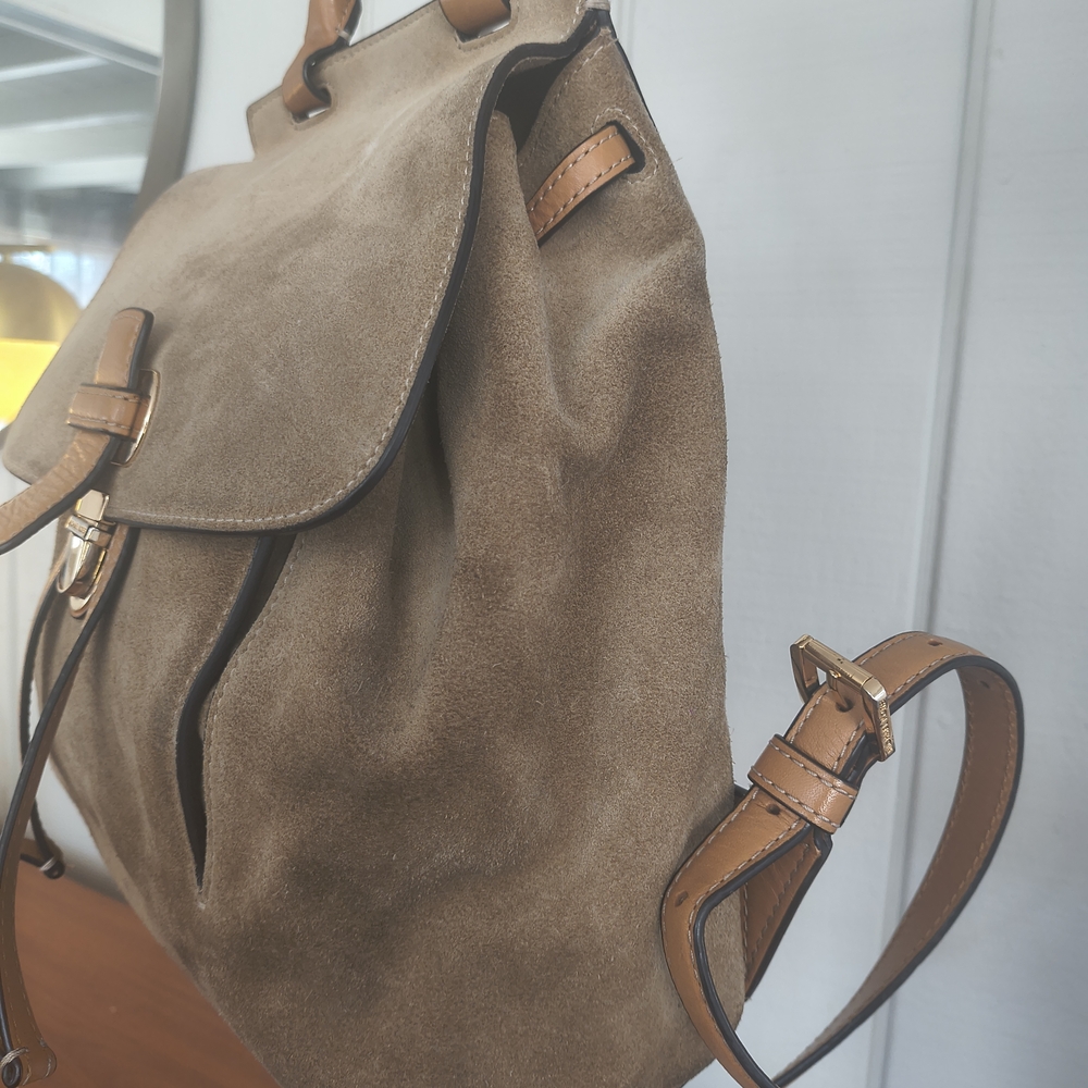 Elegant Brown Suede Backpack - Picture 7 of 15